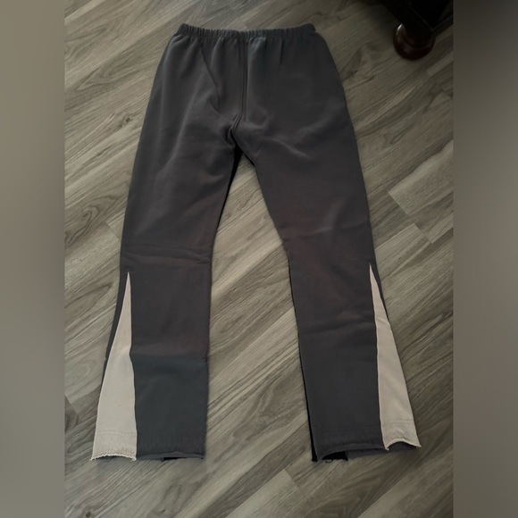 gallery dept tracks sweats - Picture 2 of 3